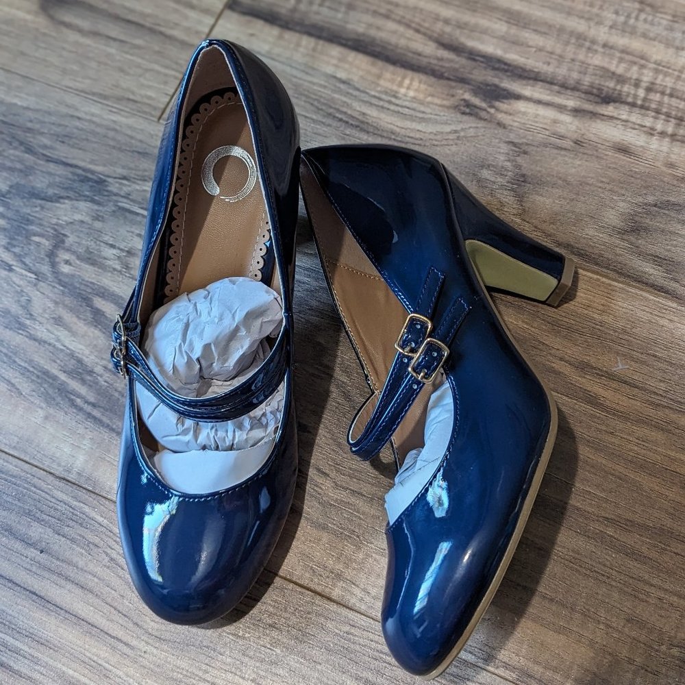 Blue Mary Jane 2.5" Heels size 8 NEW